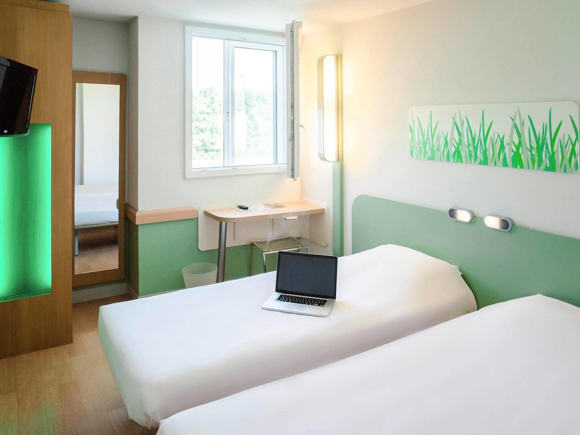 Ibis Budget Aeroport Le Bourget Garonor Le Blanc-Mesnil Exterior photo