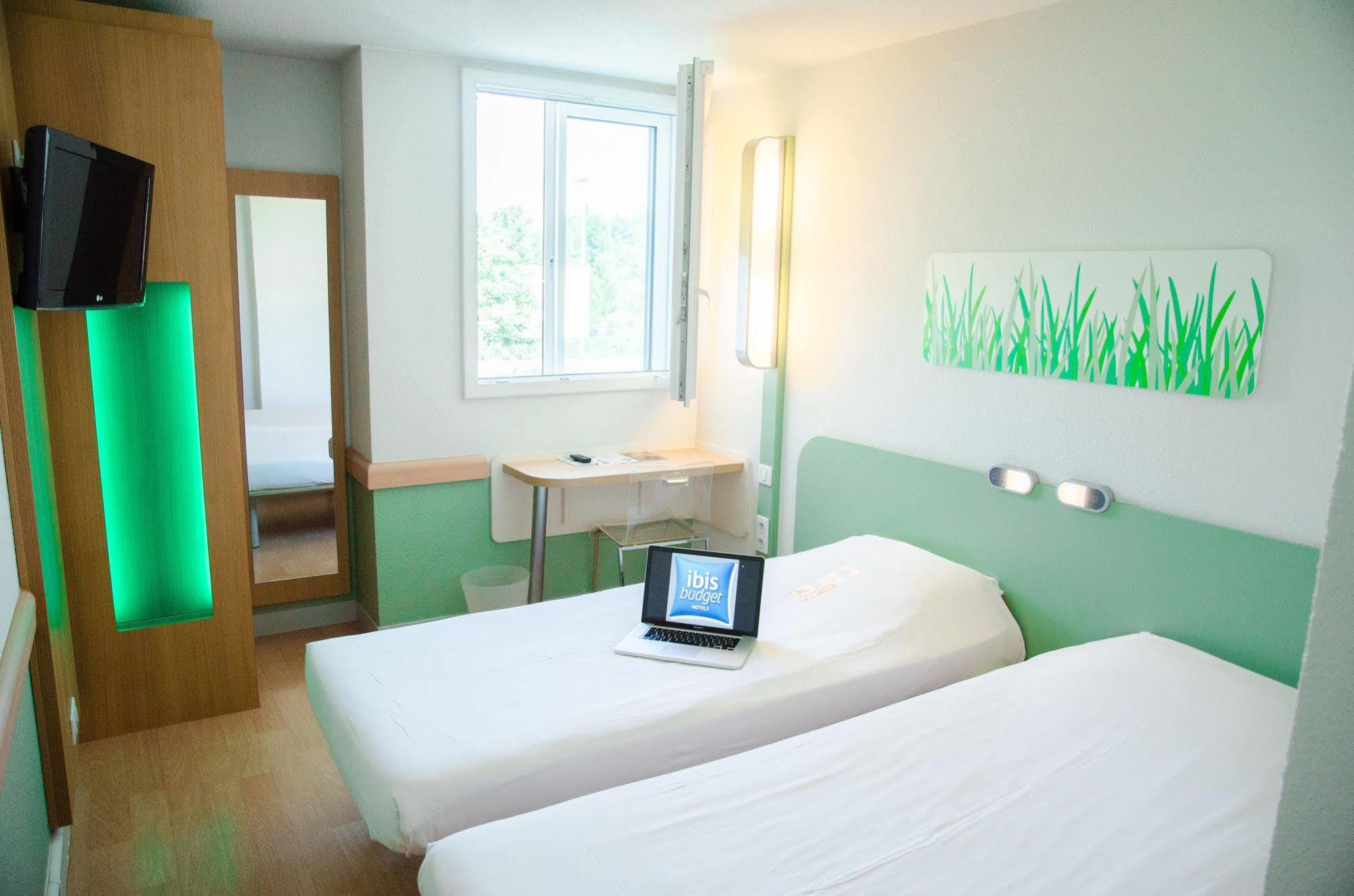 Ibis Budget Aeroport Le Bourget Garonor Le Blanc-Mesnil Exterior photo